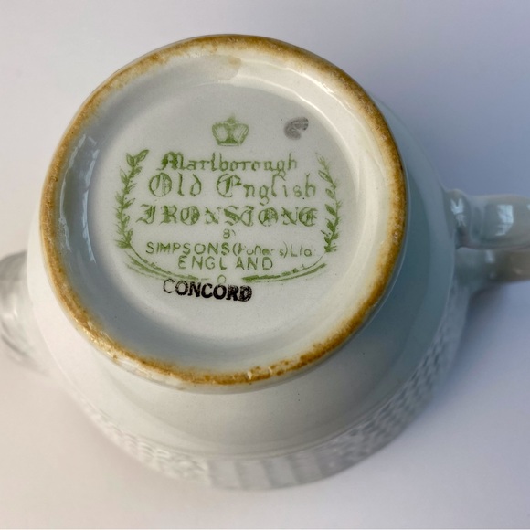 Simpsons Ironstone Concord gravy boat, sauce pitcher - Picture 6 of 8